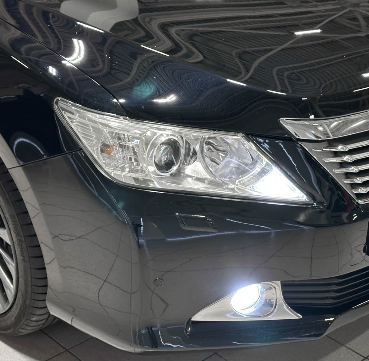 Toyota Camry - 4